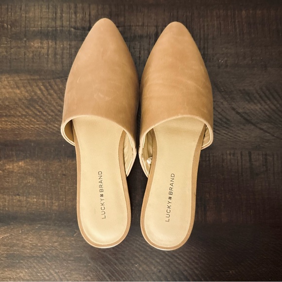 Lucky Brand Shoes - NWOT Lucky Brand Pointed Toe Mule Flats Leather Slip-On Shoes Size 8.5